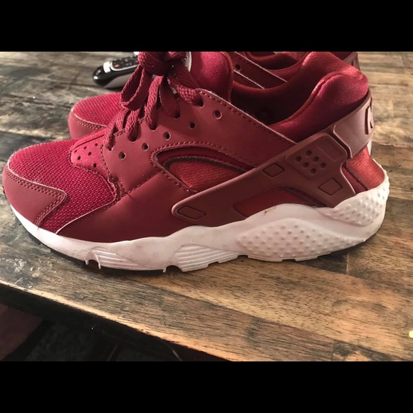 Nike - Picture 1 of 2